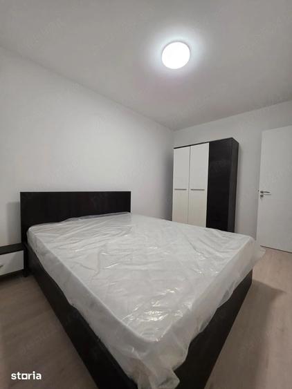 Apartament cu 3 camere în Tei