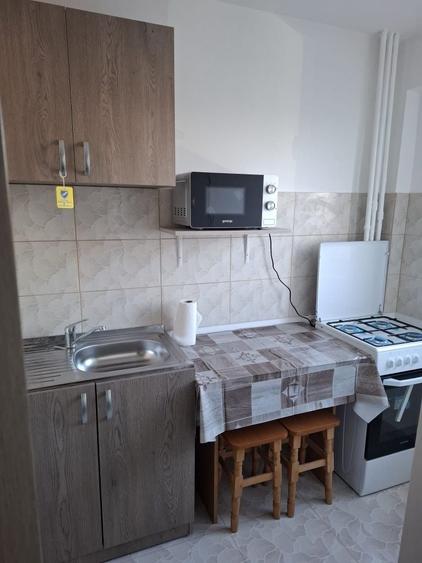 Garsonieră semidecomandată în Popoveni