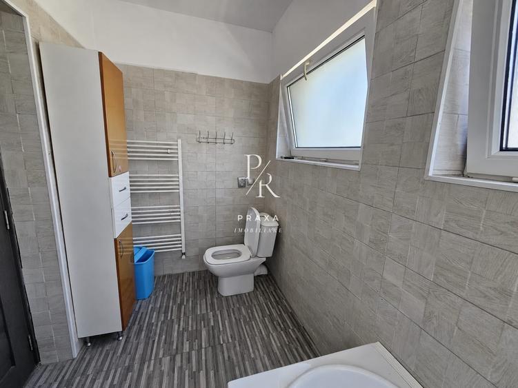 Duplex cu 4 camere cu Canalizare în Florești