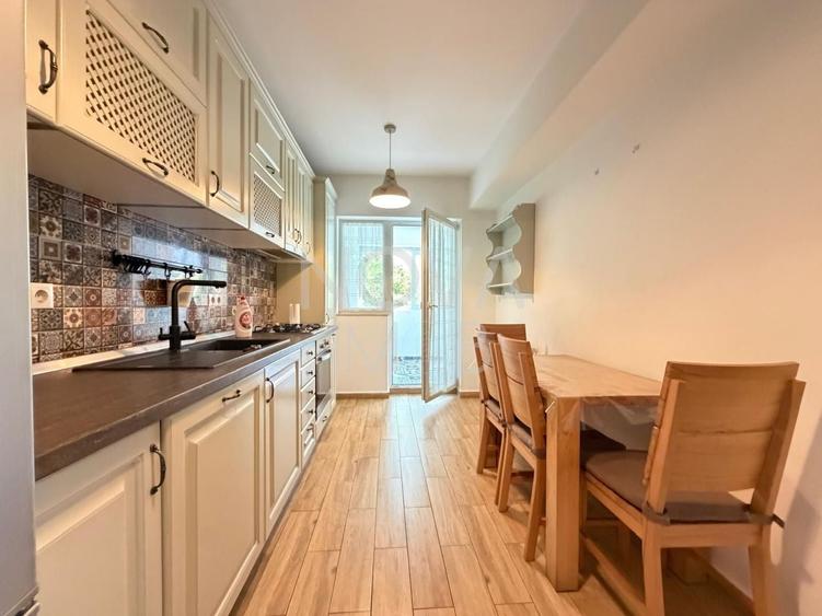 Apartament cu 3 camere semidecomandat, mobilat în Arhitecților - Calea Cisnădiei