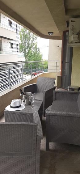 Apartament cu 2 camere decomandat în Valu lui Traian