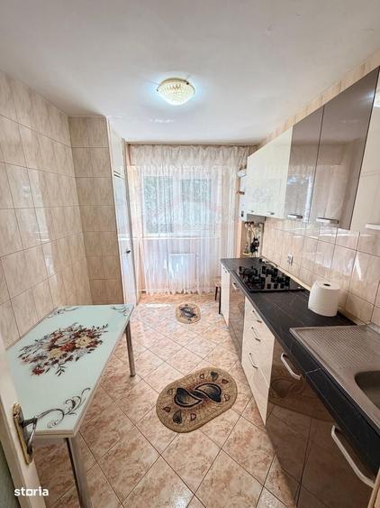 Apartament cu 2 camere decomandat în Sârbi