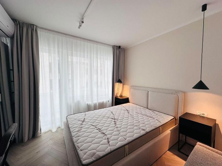 Apartament cu 3 camere decomandat, mobilat în Ultracentral