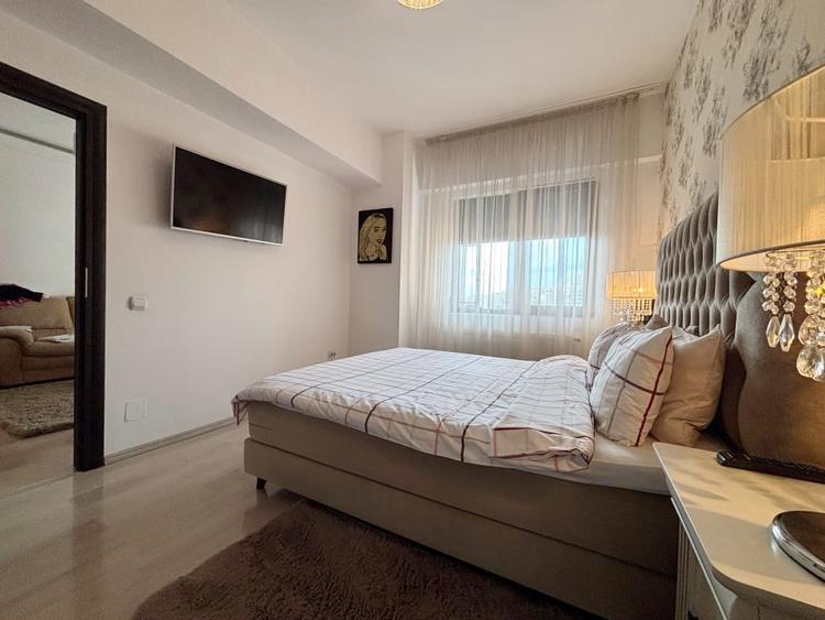 Apartament cu 2 camere semidecomandat, mobilat în P-ța Alba Iulia
