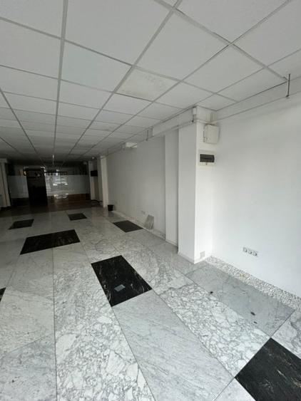 Birou, de 109 mp, în Central