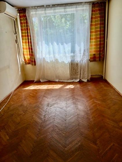 Apartament cu 3 camere decomandat în Colentina
