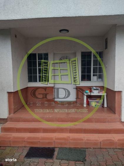 Casă cu 6 camere cu Teren 800 Mp în Grigorescu
