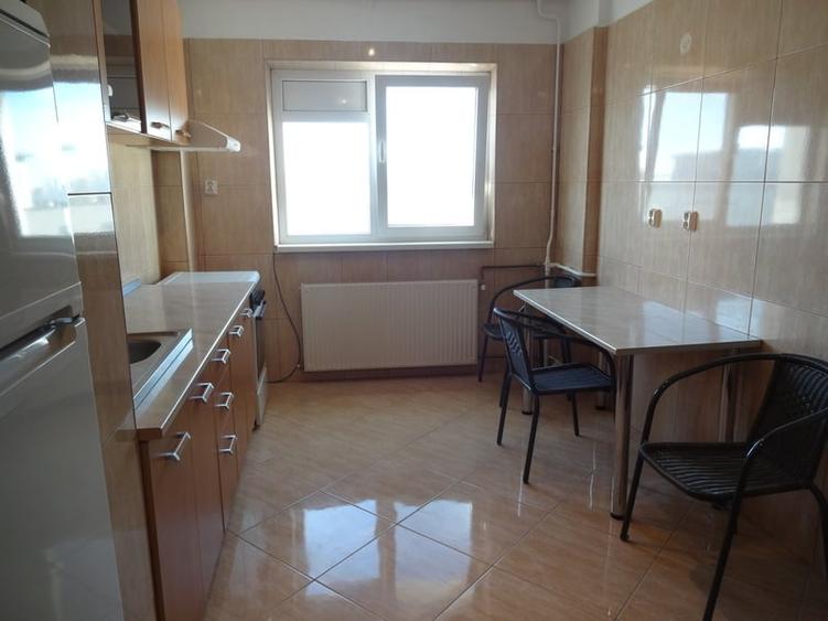 Apartament cu 2 camere semidecomandat în Vitan
