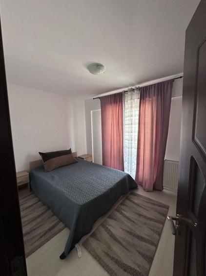 Apartament cu 2 camere semidecomandat în Berceni