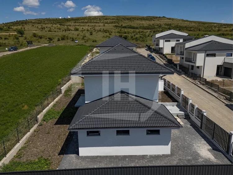 Casă cu Teren 500 Mp în Chinteni