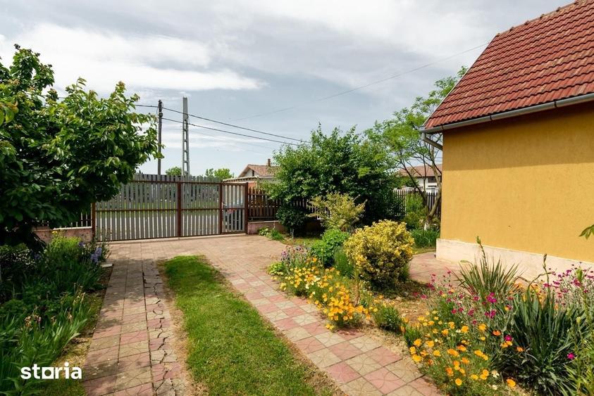 Casă cu 3 camere cu Teren 700 Mp în Central