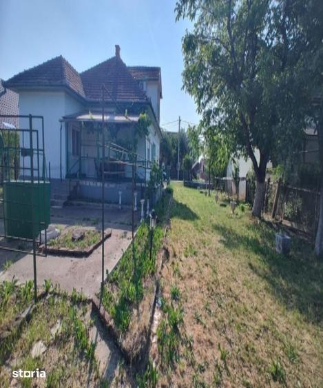 Casă cu 5 camere cu Teren 250 Mp în Baia de Criș