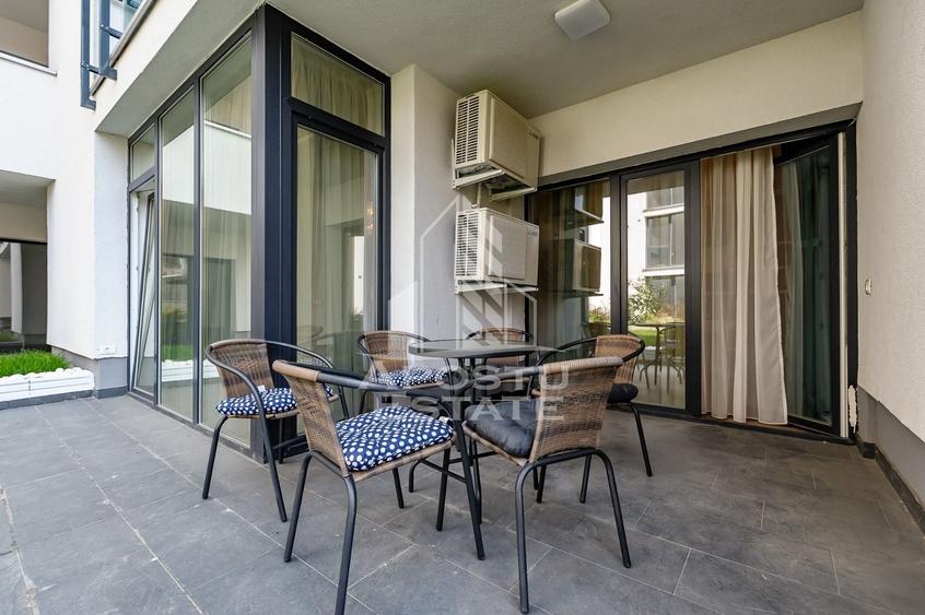 Apartament cu 3 camere semidecomandat, mobilat în Central