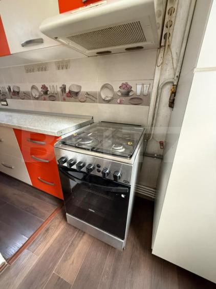 Apartament cu 2 camere decomandat în Micro 13