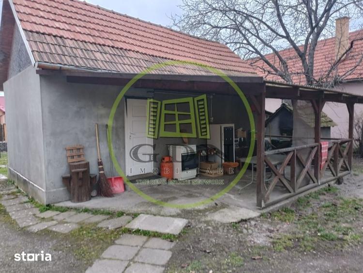 Casă cu 5 camere cu Teren 3785 Mp în Brâncovenești
