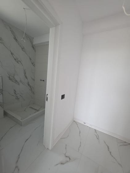 Casă individuală cu 4 camere cu Canalizare în Berceni