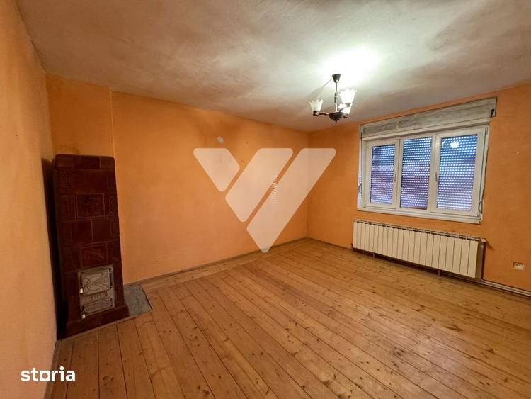 Casă cu 5 camere cu Teren 270 Mp în Țiglari