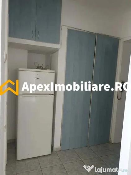 Apartament cu 2 camere semidecomandat în Grivița