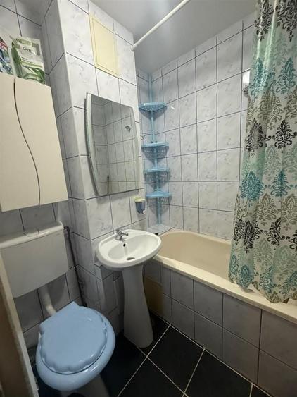 Apartament cu 2 camere decomandat în Astra