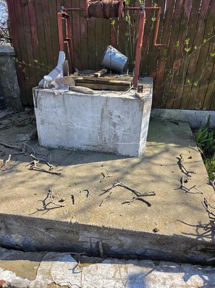 Casă cu 3 camere cu Teren 2000 Mp în Deleni