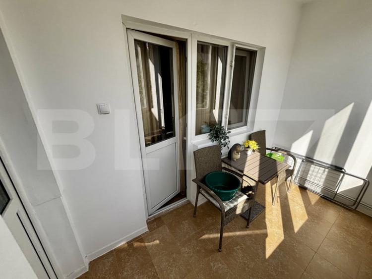 Apartament cu 4 camere decomandat în Central