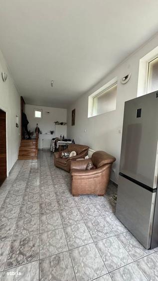 Casă cu 4 camere în Rucăr