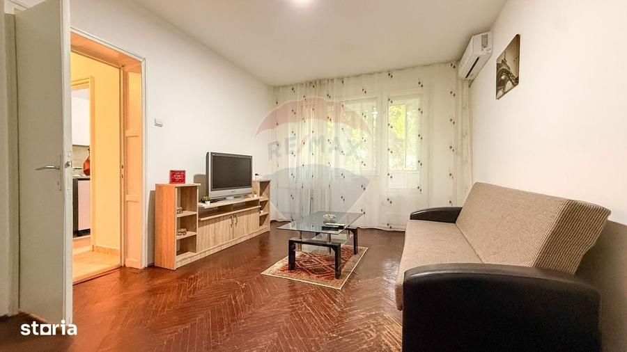 Apartament cu 2 camere semidecomandat în Jiului