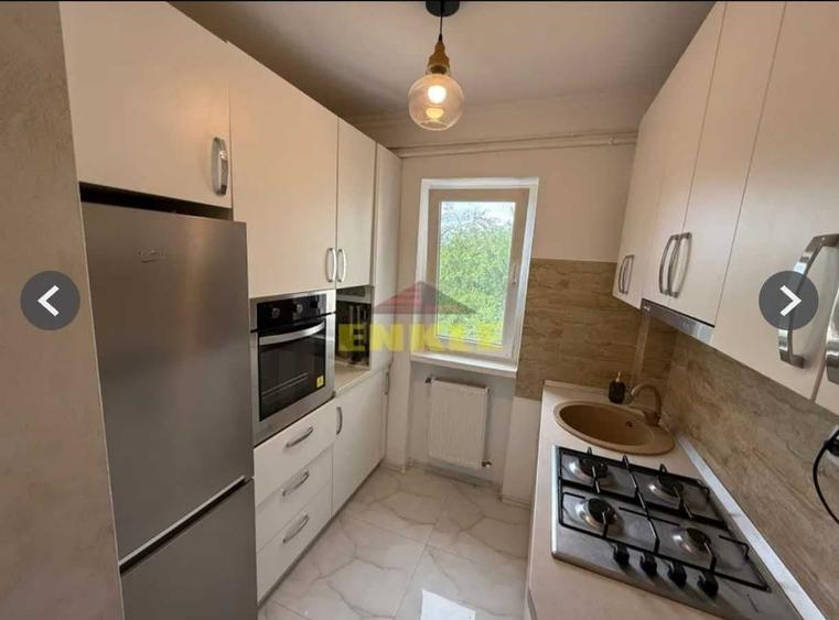 Apartament cu 3 camere semidecomandat în Central