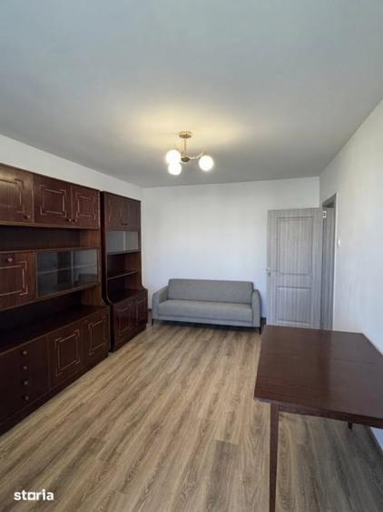 Apartament cu 3 camere decomandat, mobilat în Drumul Taberei
