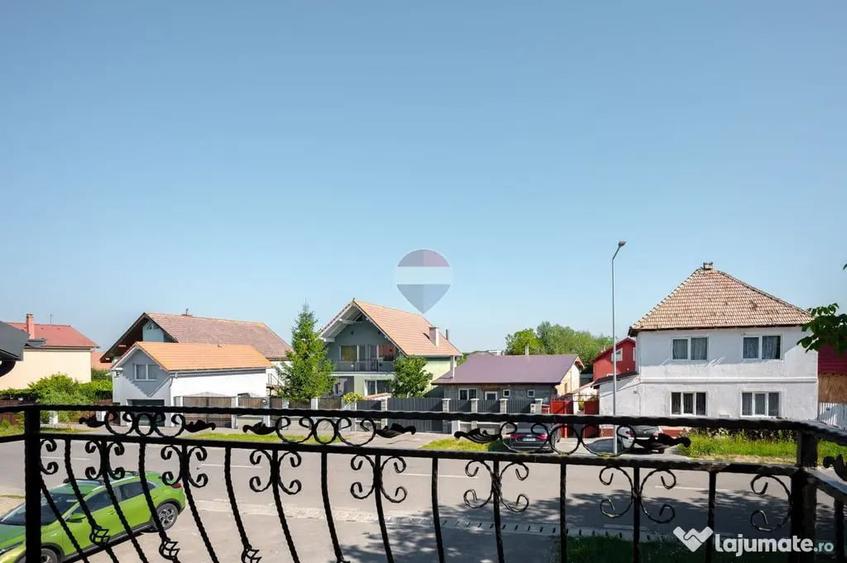 Casă cu 3 camere cu Teren 93 Mp în Sânpetru