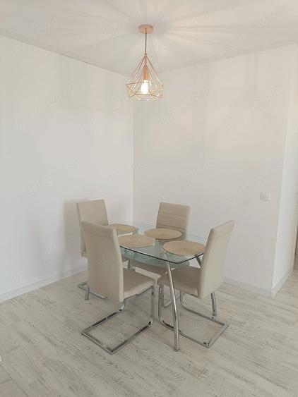 Apartament cu 2 camere semidecomandat în Lipovei