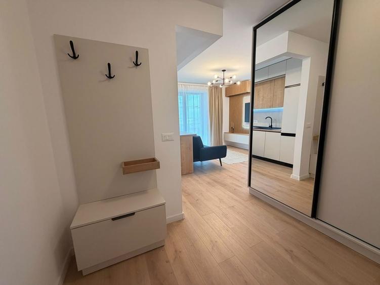 Apartament cu 2 camere semidecomandat în Theodor Pallady
