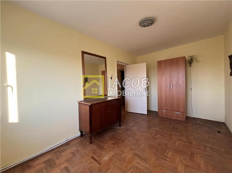 Apartament cu 2 camere decomandat în Central