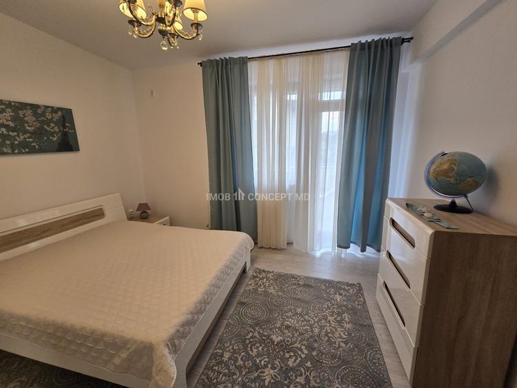 Apartament cu 3 camere decomandat, mobilat în Albert