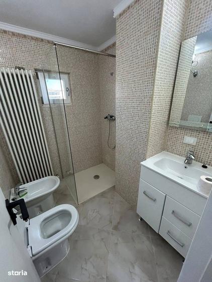 Apartament cu 4 camere în Central