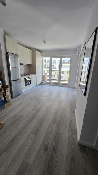 Apartament cu 2 camere decomandat în Tomis Plus