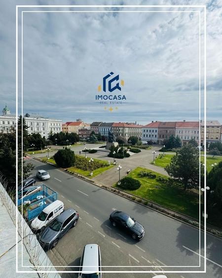 Apartament cu 4 camere semidecomandat, mobilat în Central
