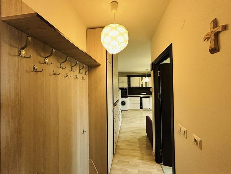 Apartament cu 2 camere semidecomandat în Gușterița