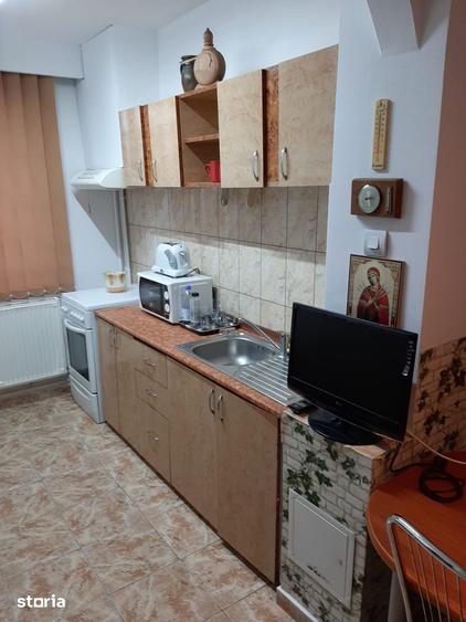 Apartament cu 2 camere decomandat în Circumvalațiunii