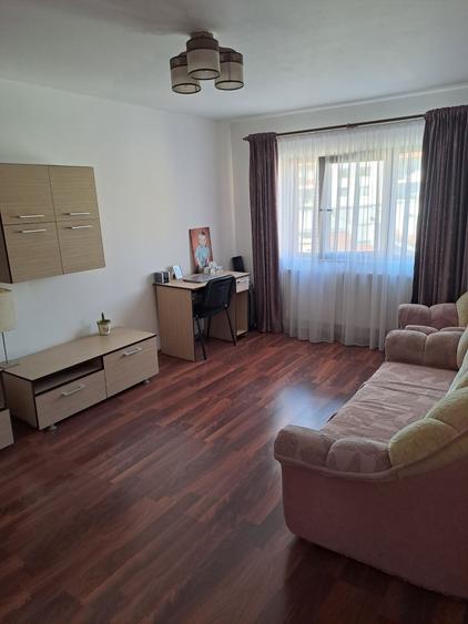 Apartament cu 2 camere decomandat în Cetate
