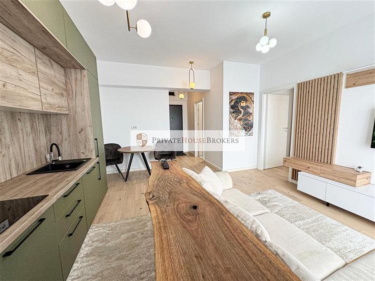 Apartament cu 2 camere semidecomandat, mobilat în Pipera