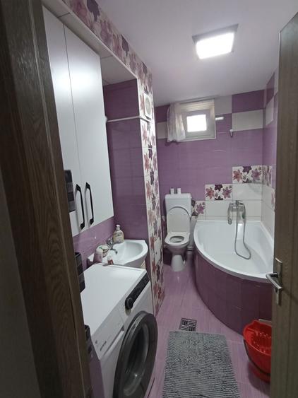 Apartament cu 2 camere semidecomandat în Nădab
