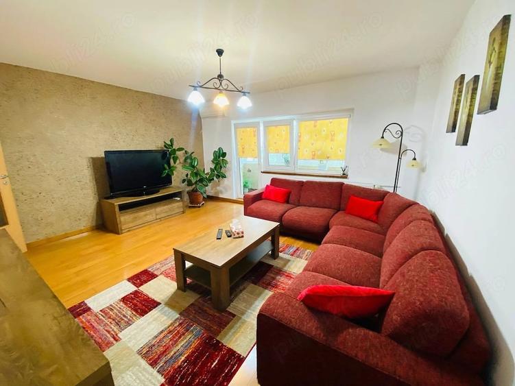 Apartament cu 3 camere decomandat în 9 Mai