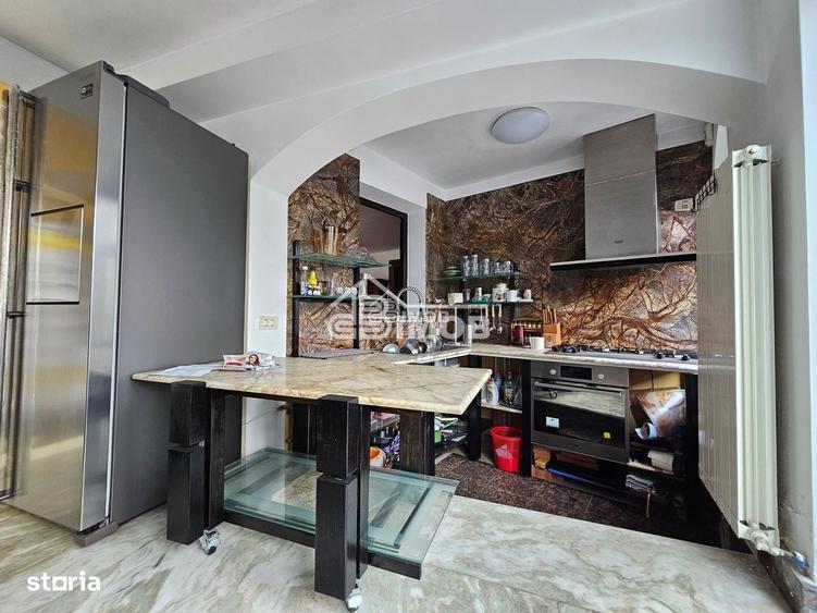 Spatiul in care afacerile prind contur - 17