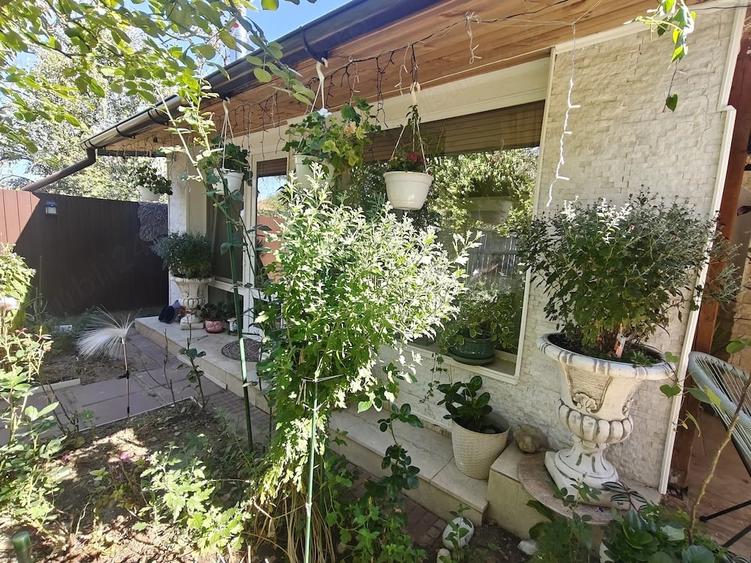 Casă cu Teren 150 Mp în Central
