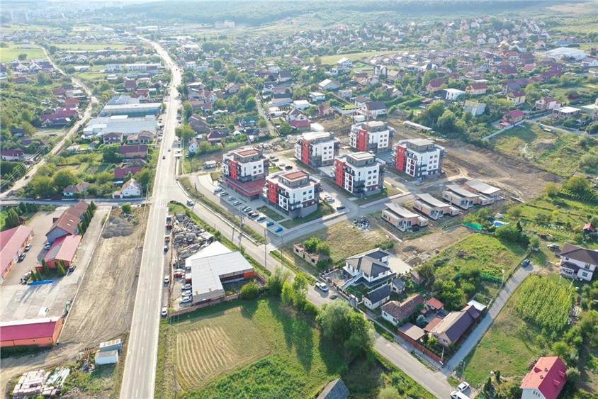 Casă individuală cu 3 camere cu Teren 1079 Mp în Livezeni