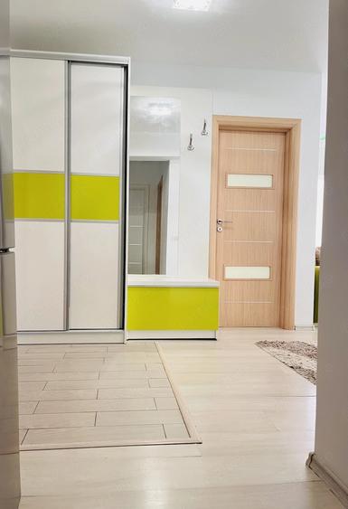 Apartament cu 3 camere decomandat în City Park Mall