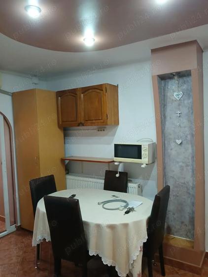 Inchiriez apartament 2 camere etaj 2 Robea utilat ?i mobilat - 1