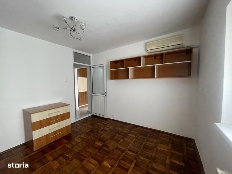 Apartament cu 3 camere decomandat în Vest