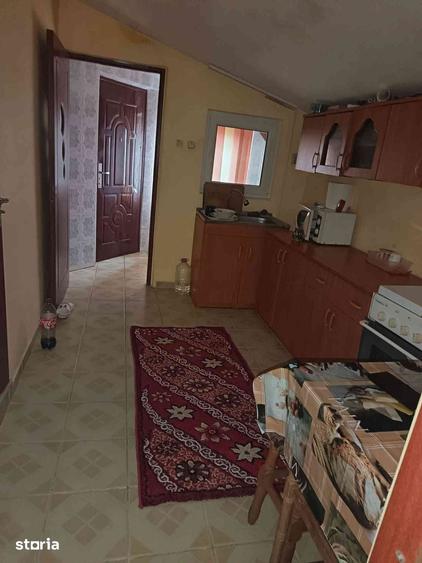 Casă cu 3 camere cu Teren 1100 Mp în Baba Ana